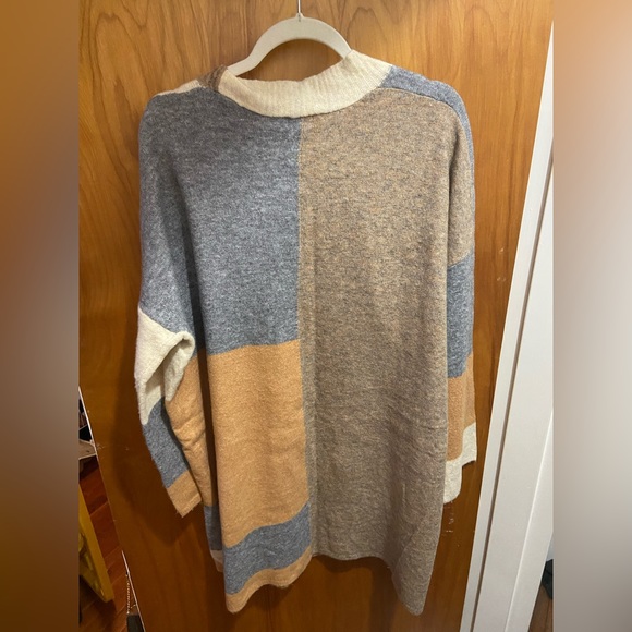 BKE Cardigan - Picture 2 of 4